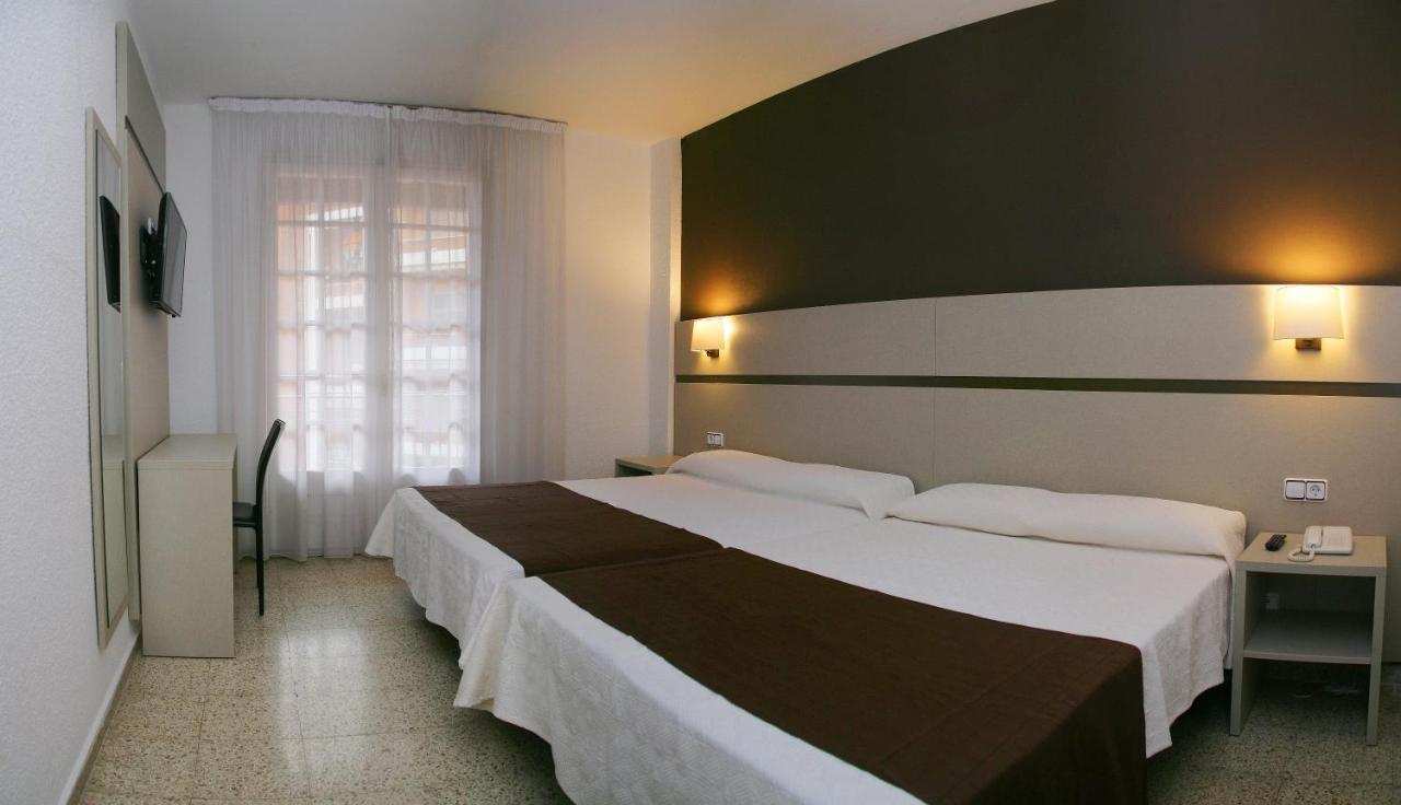 Hotel La Carolina 滨海略雷特 外观 照片