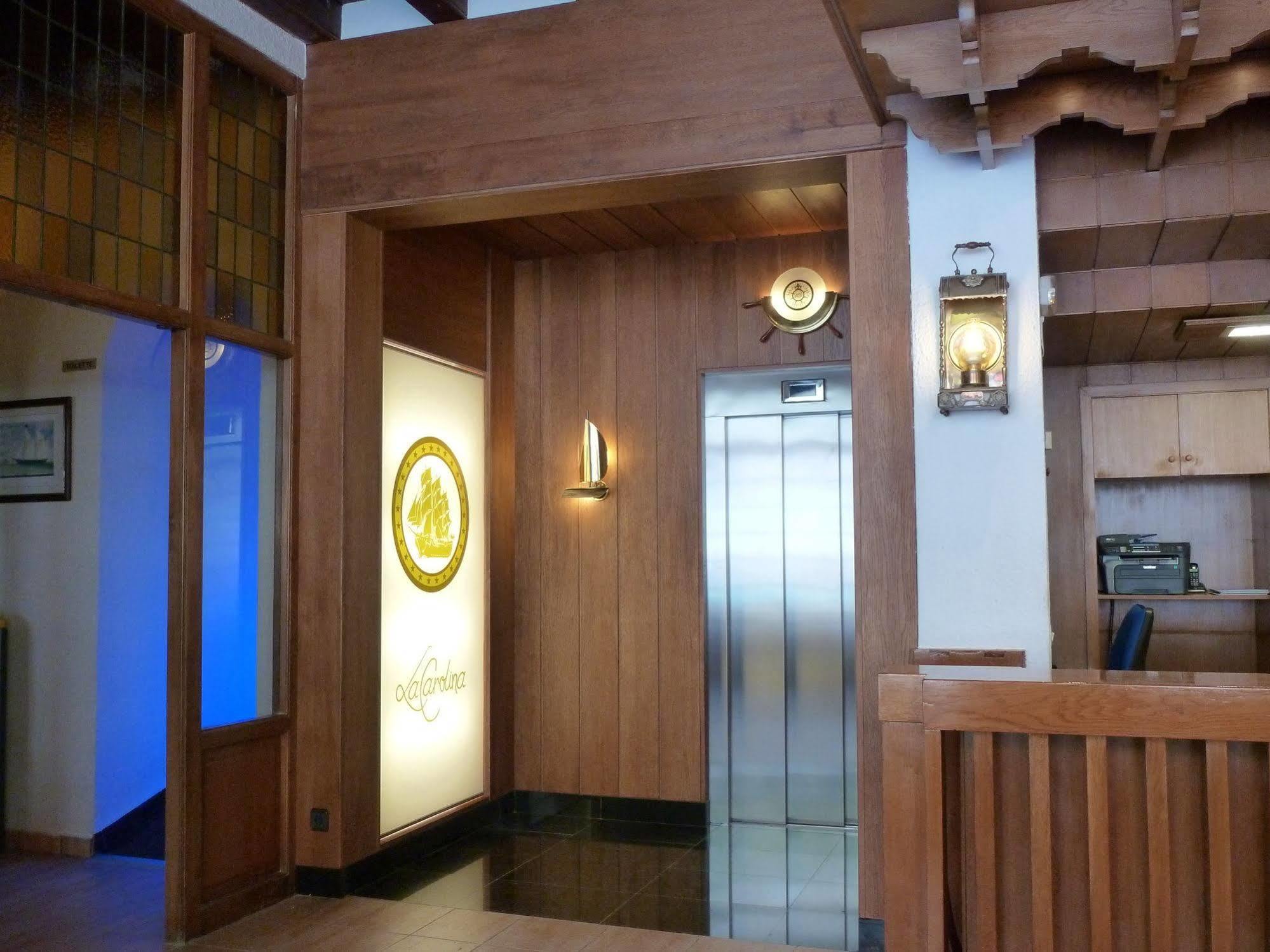 Hotel La Carolina 滨海略雷特 外观 照片