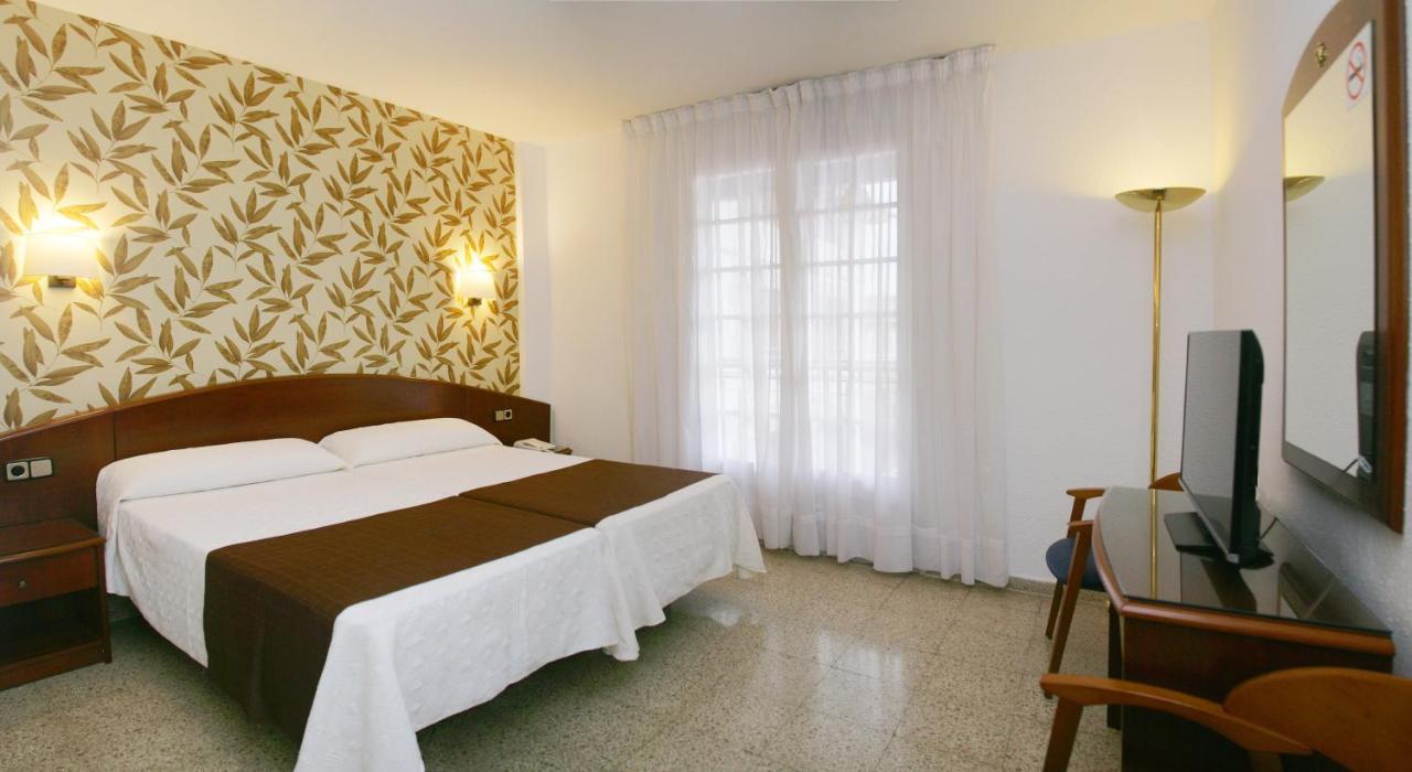 Hotel La Carolina 滨海略雷特 外观 照片